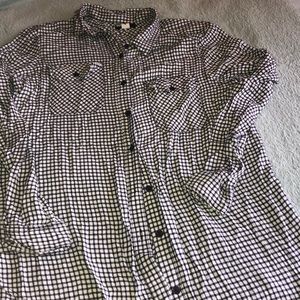 💜Super soft button down from BDG